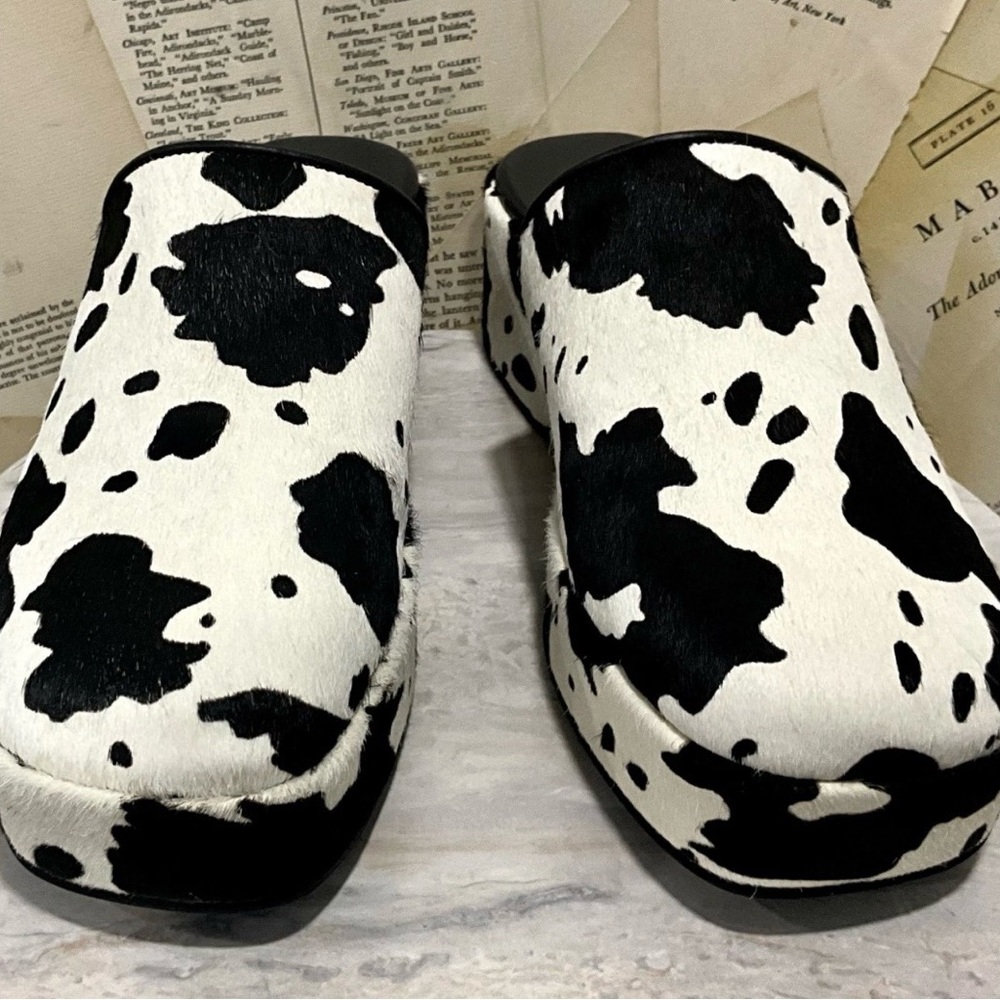 Anthropologie Lisa Says Gah Dakota Platform Clog Black White Cow Faux Hair - Picture 6 of 9